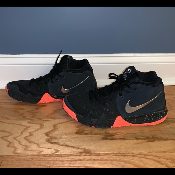 kyrie size 10